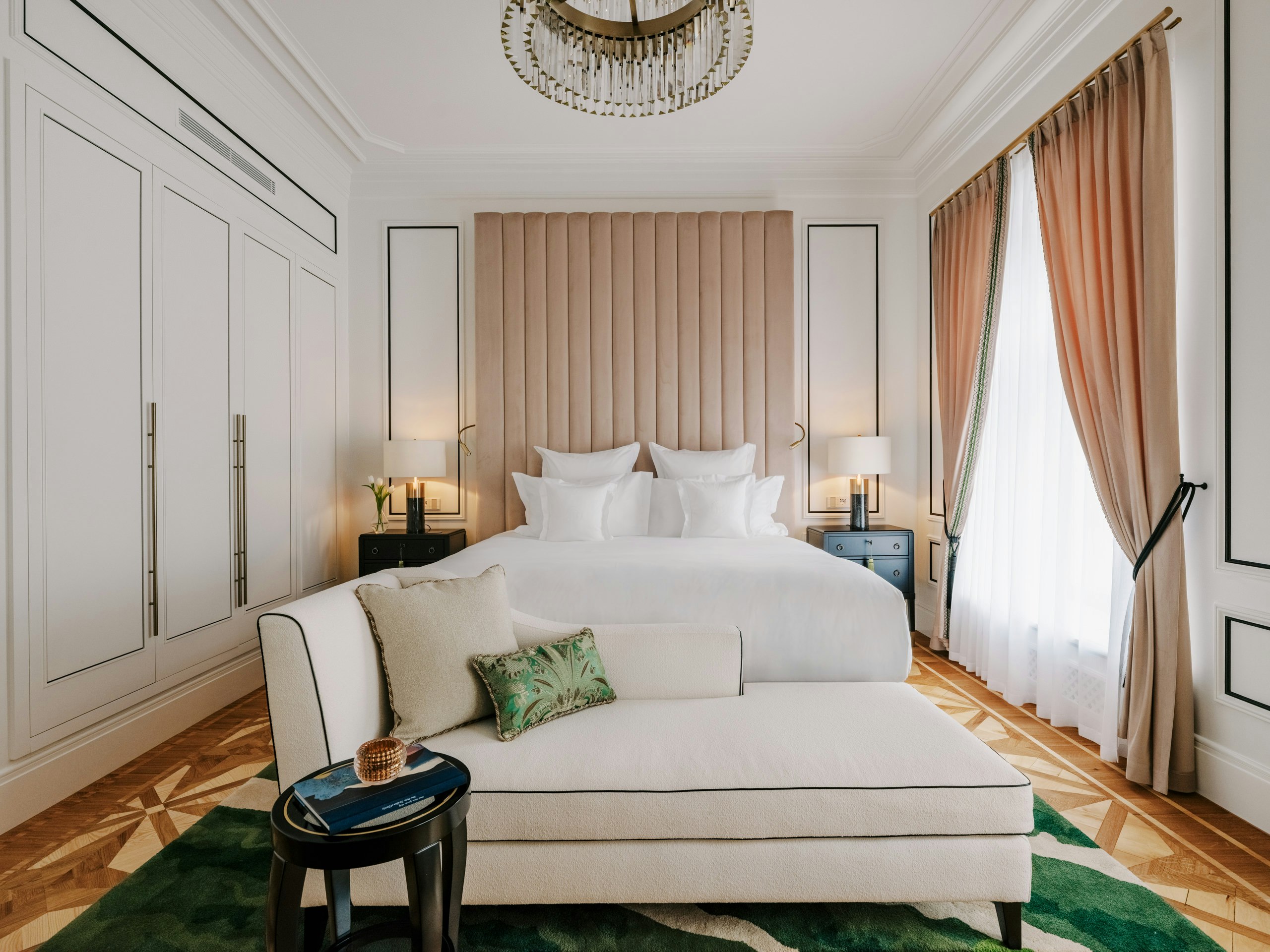 Piangil Signature Suite Bedroom