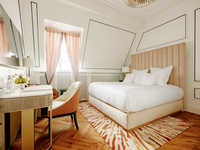 Deluxe Double Accessible Room - Bedroom