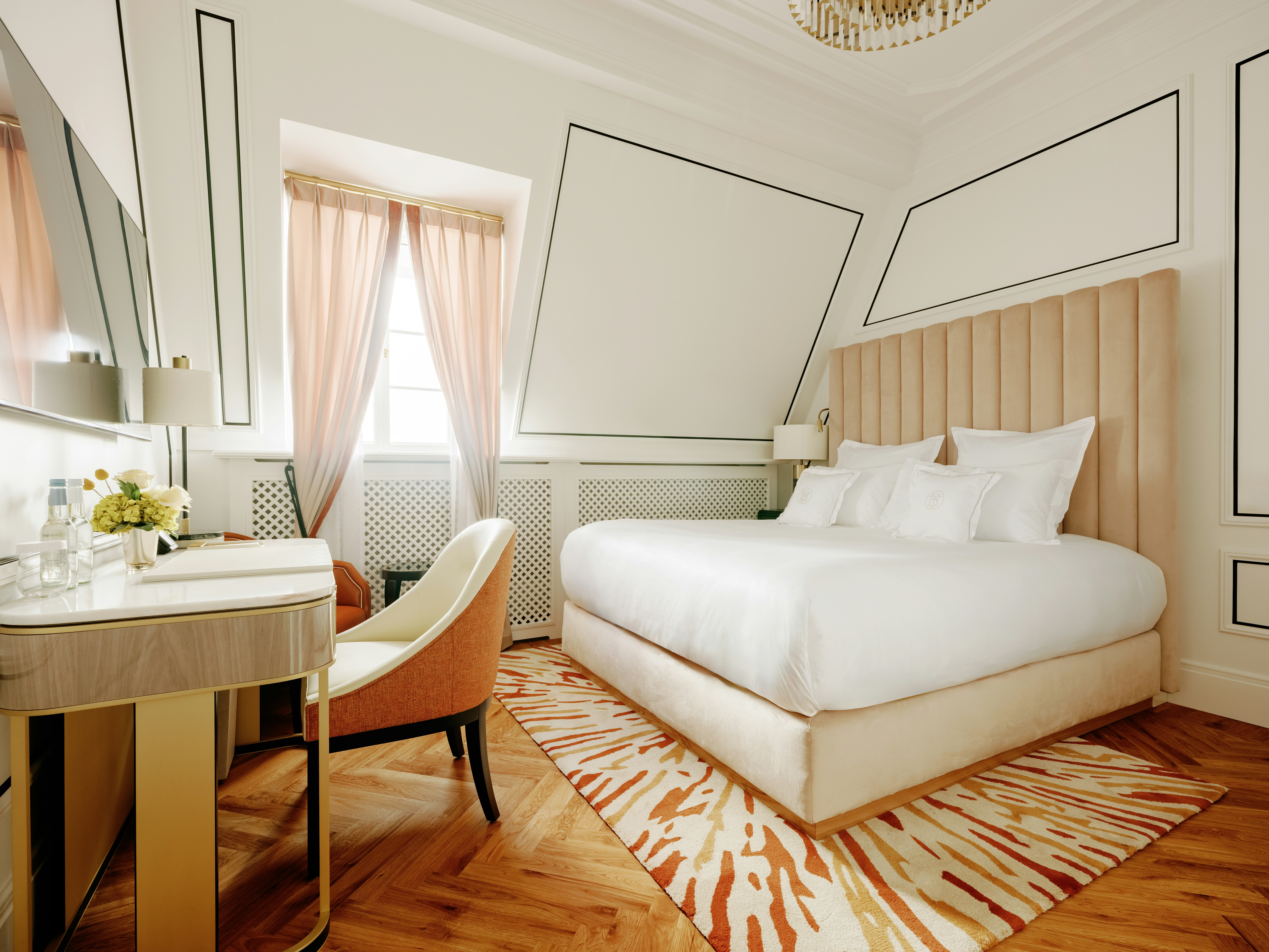 Deluxe Double Accessible Room - Bedroom