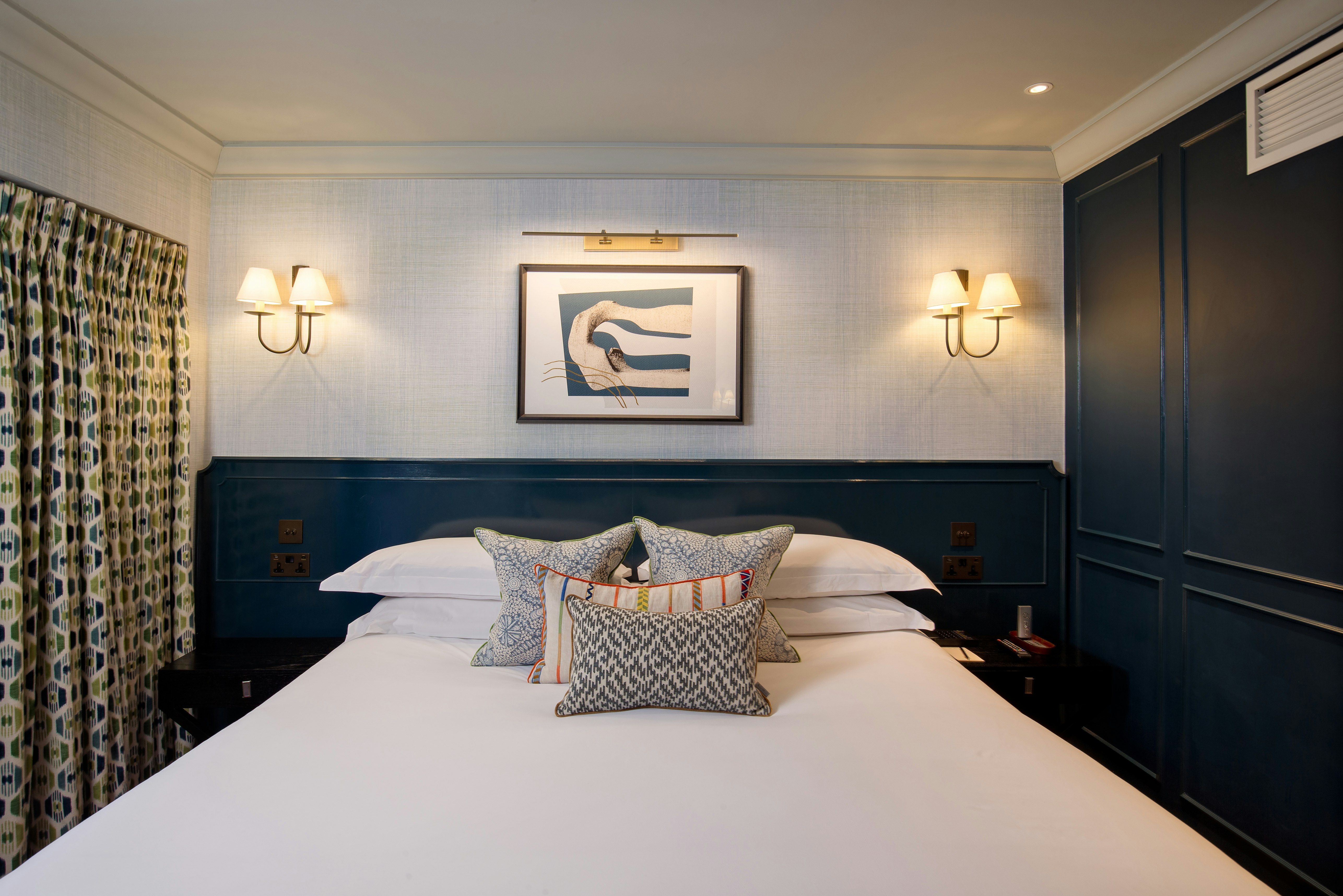 Hyde Park Suite - Master Bedroom