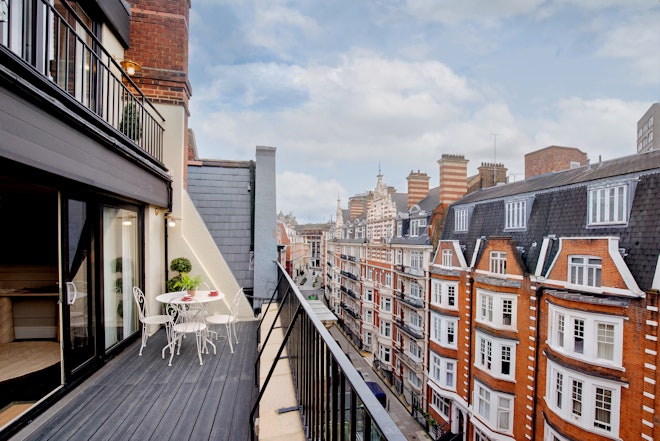 Three Bedroom Penthouse - Terrace