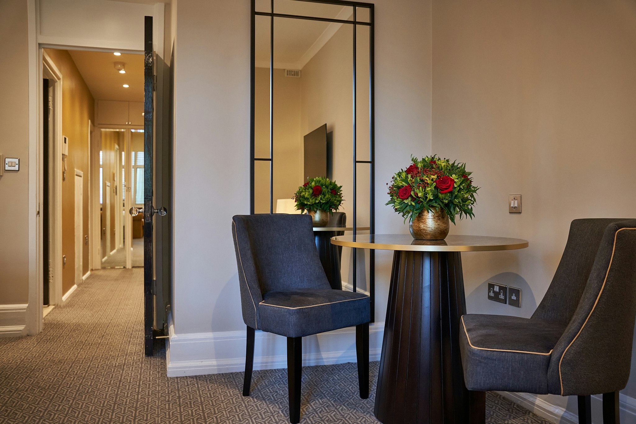 Studio Apartment - Sitting Area