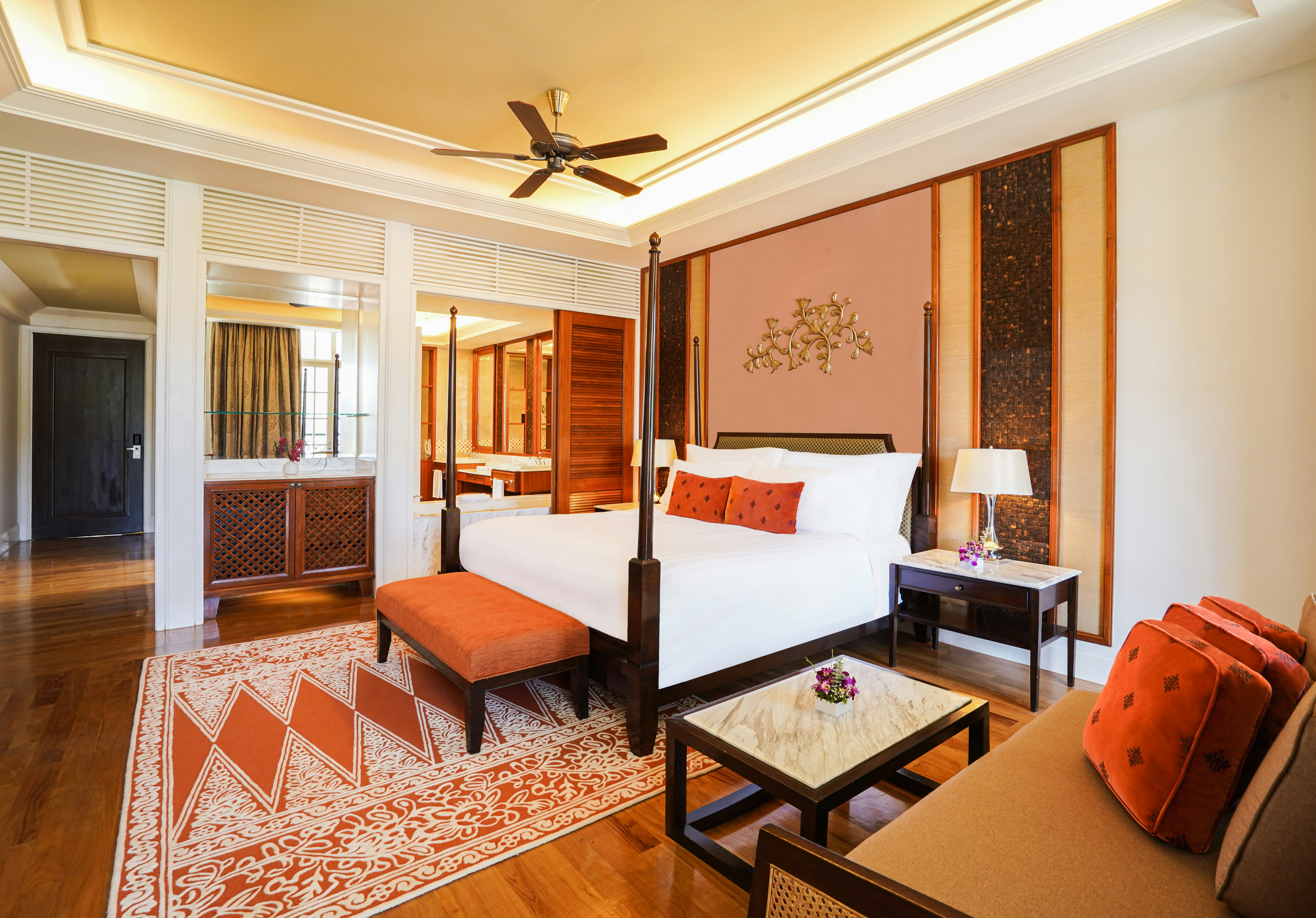 Classic Merchant Hill View