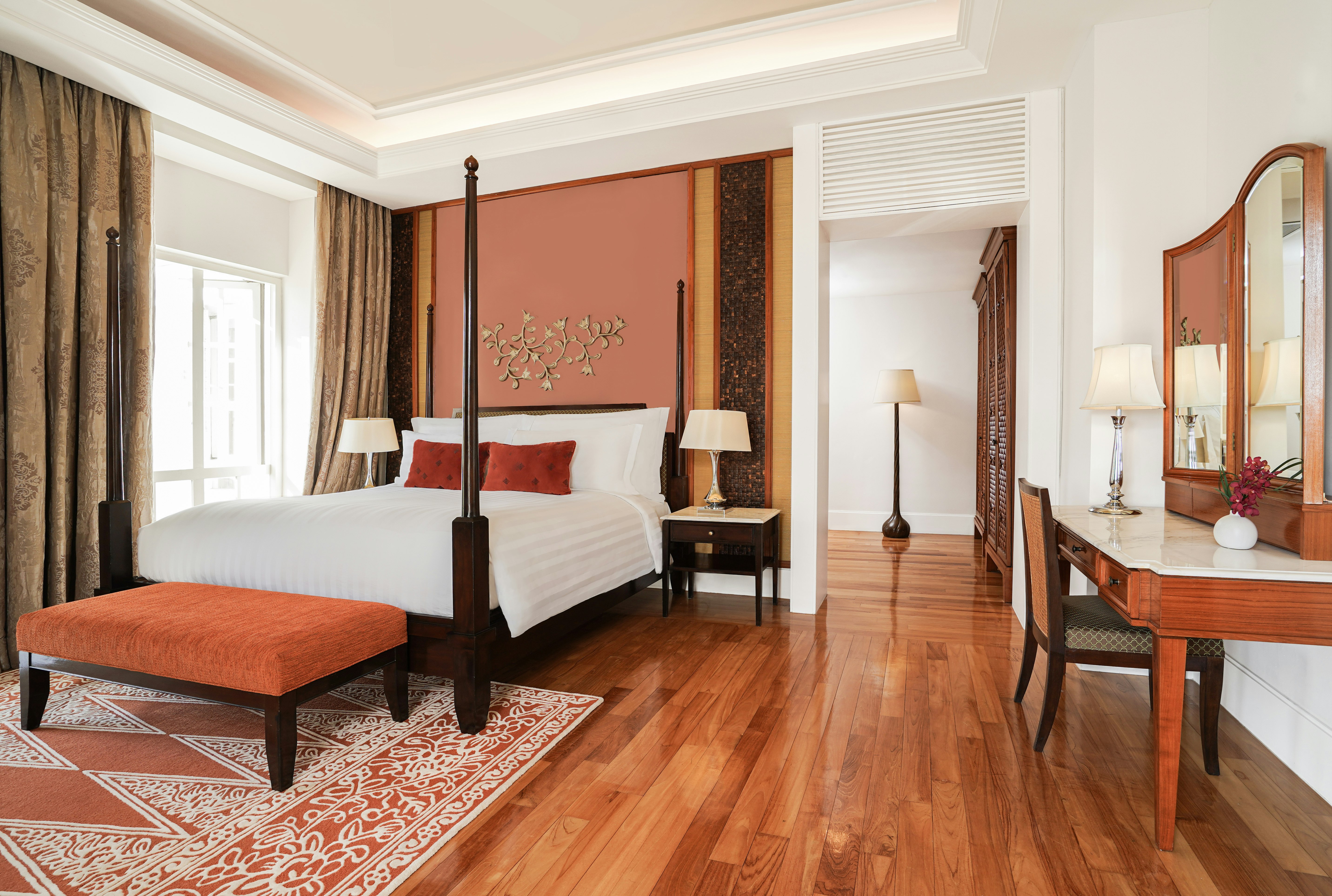 Merchant 3-Bedroom Suite