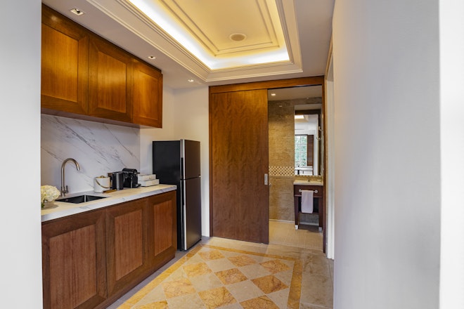 New Grand Merchant 2-Bedroom Suite
