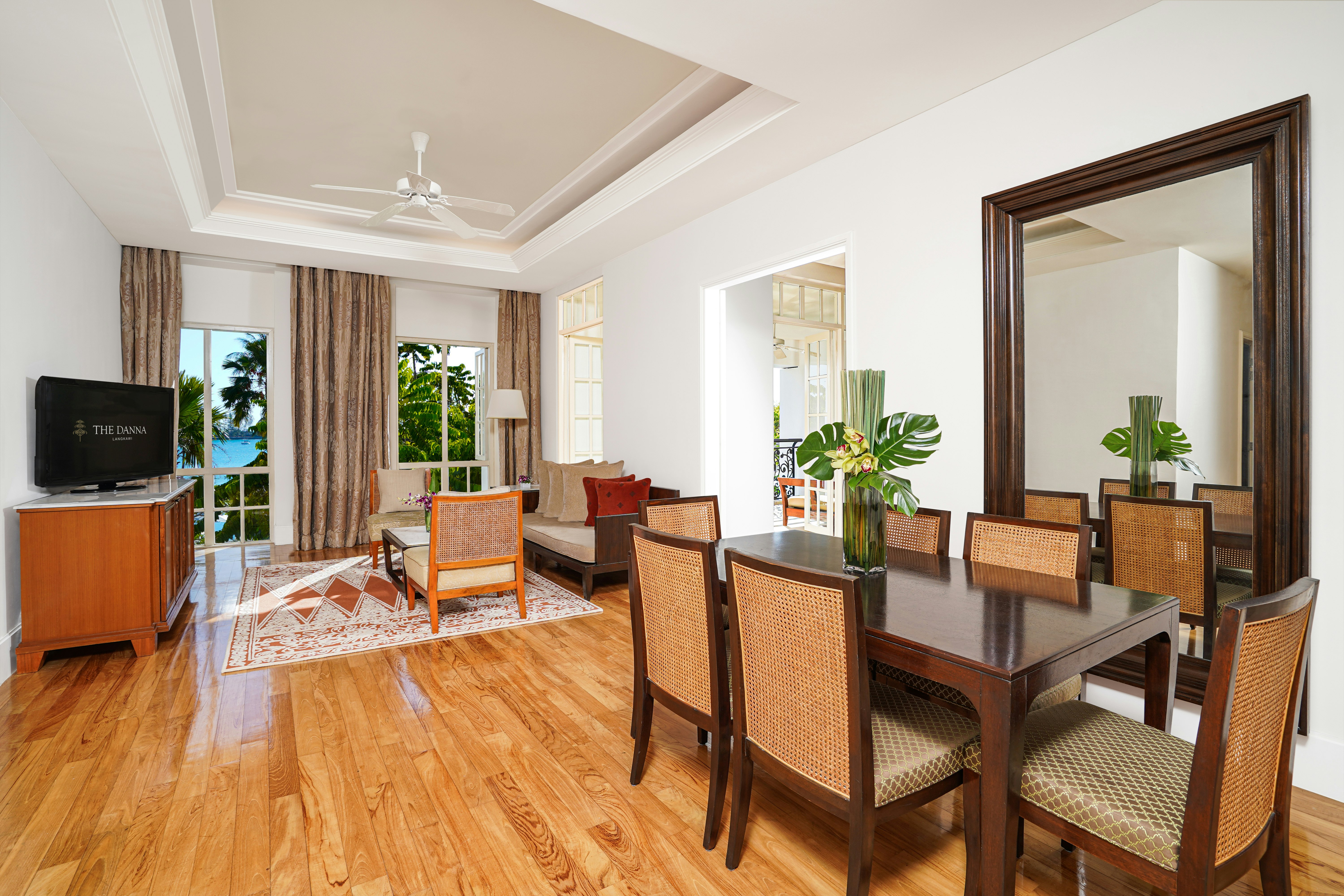 Merchant 3-Bedroom Suite