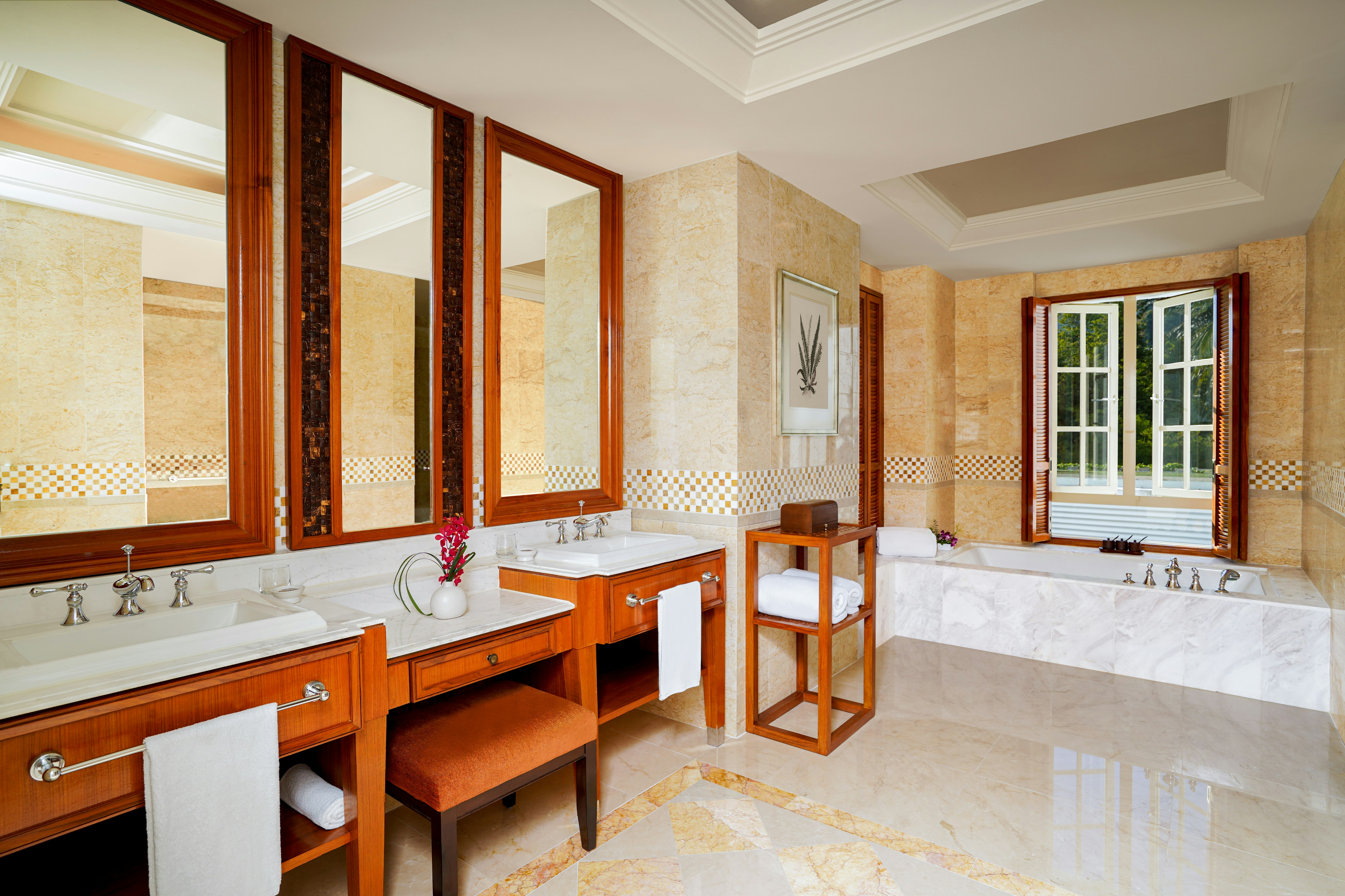 Merchant 3-Bedroom Suite Bathroom