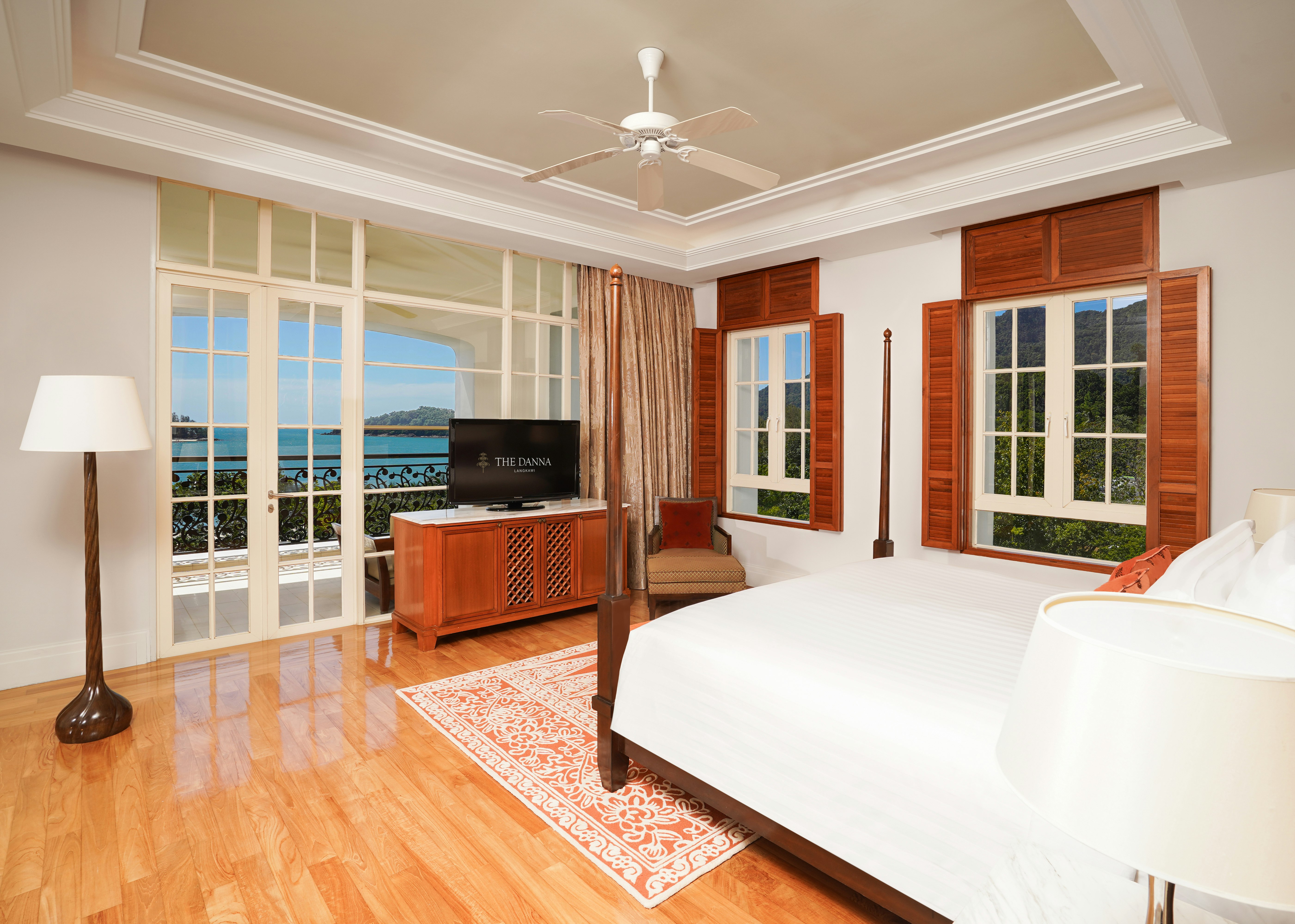 Countess Sea View Suite