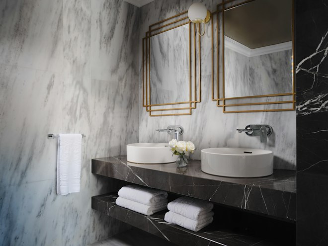 Penthouse Suite - Bathroom