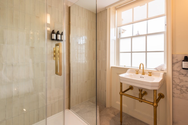 Cotswold Room - Bathroom