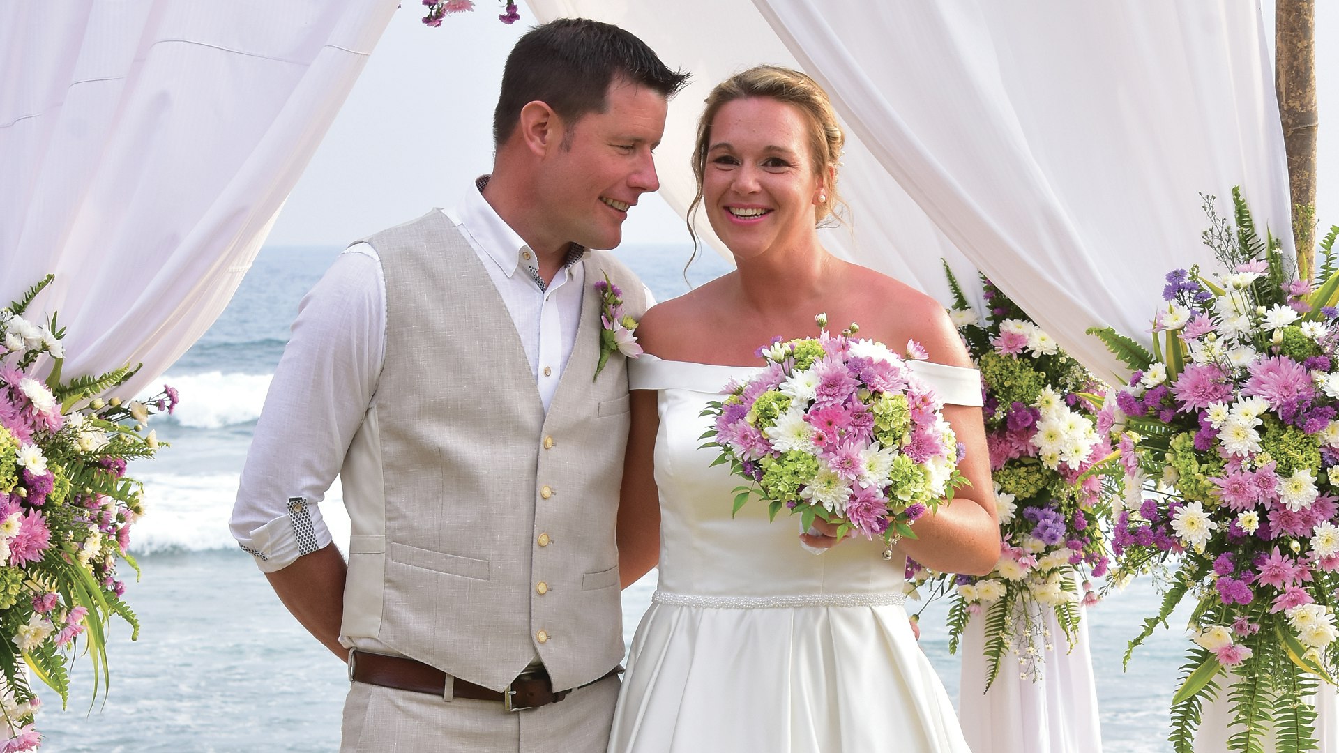 Say 'Yes' at the beach with Fortress