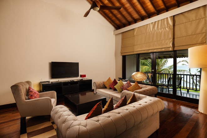 Fotress Residence Suite Living Area