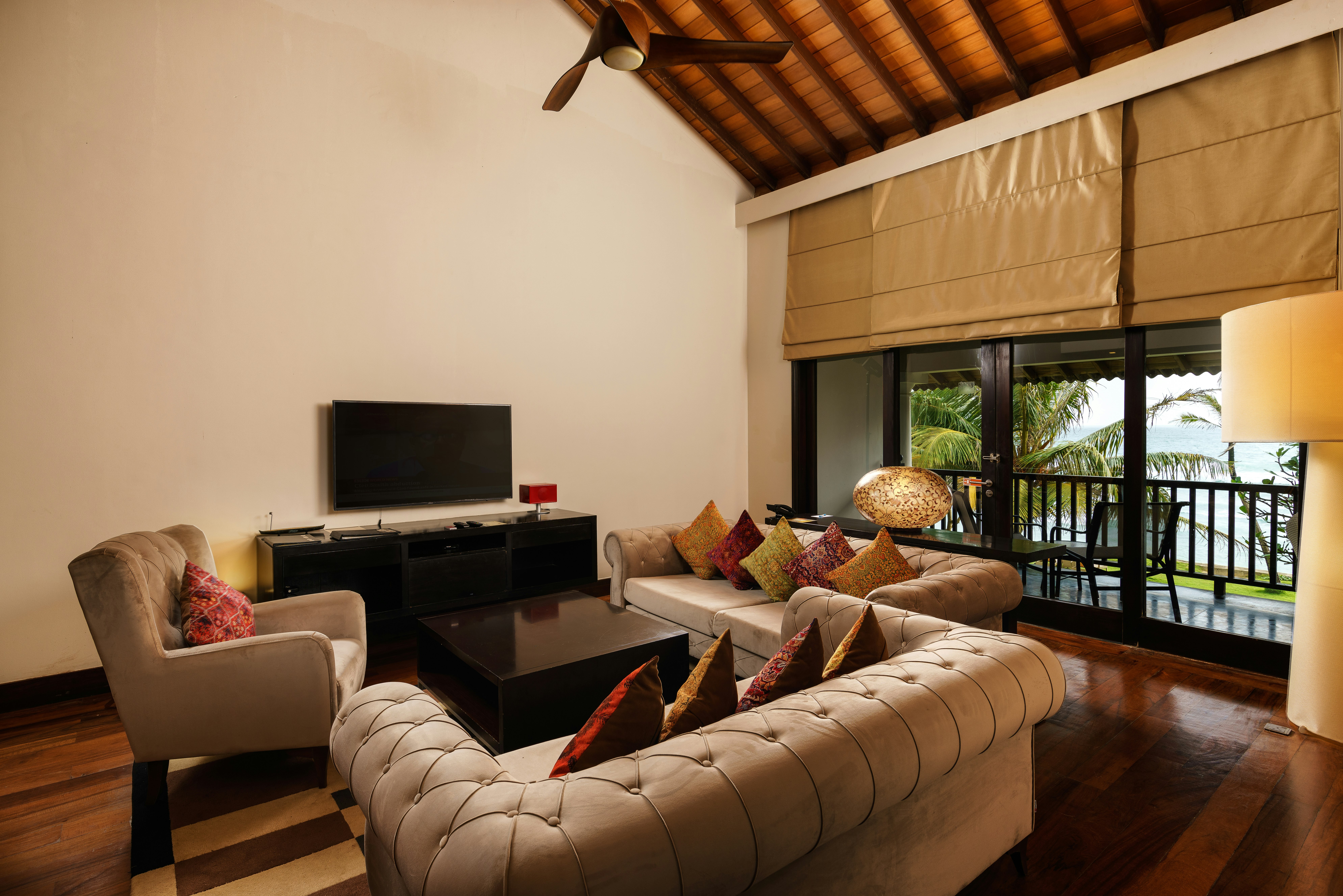 Fotress Residence Suite Living Area