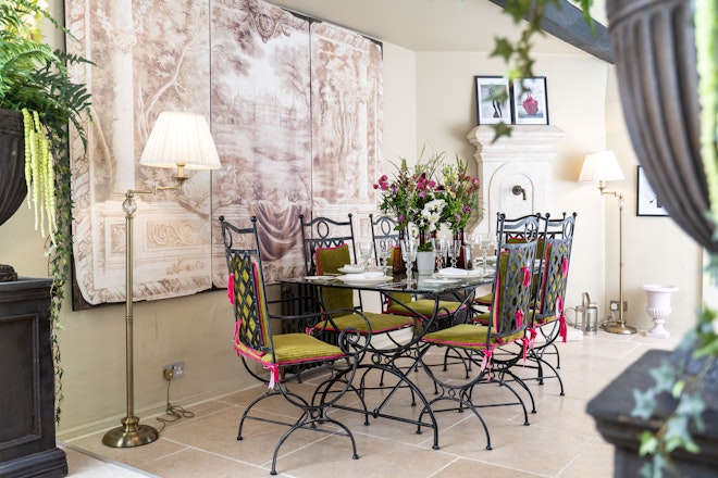 The Townhouse - Dining Area