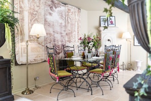 The Townhouse - Dining Area