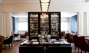 Dan Moon Restaurant