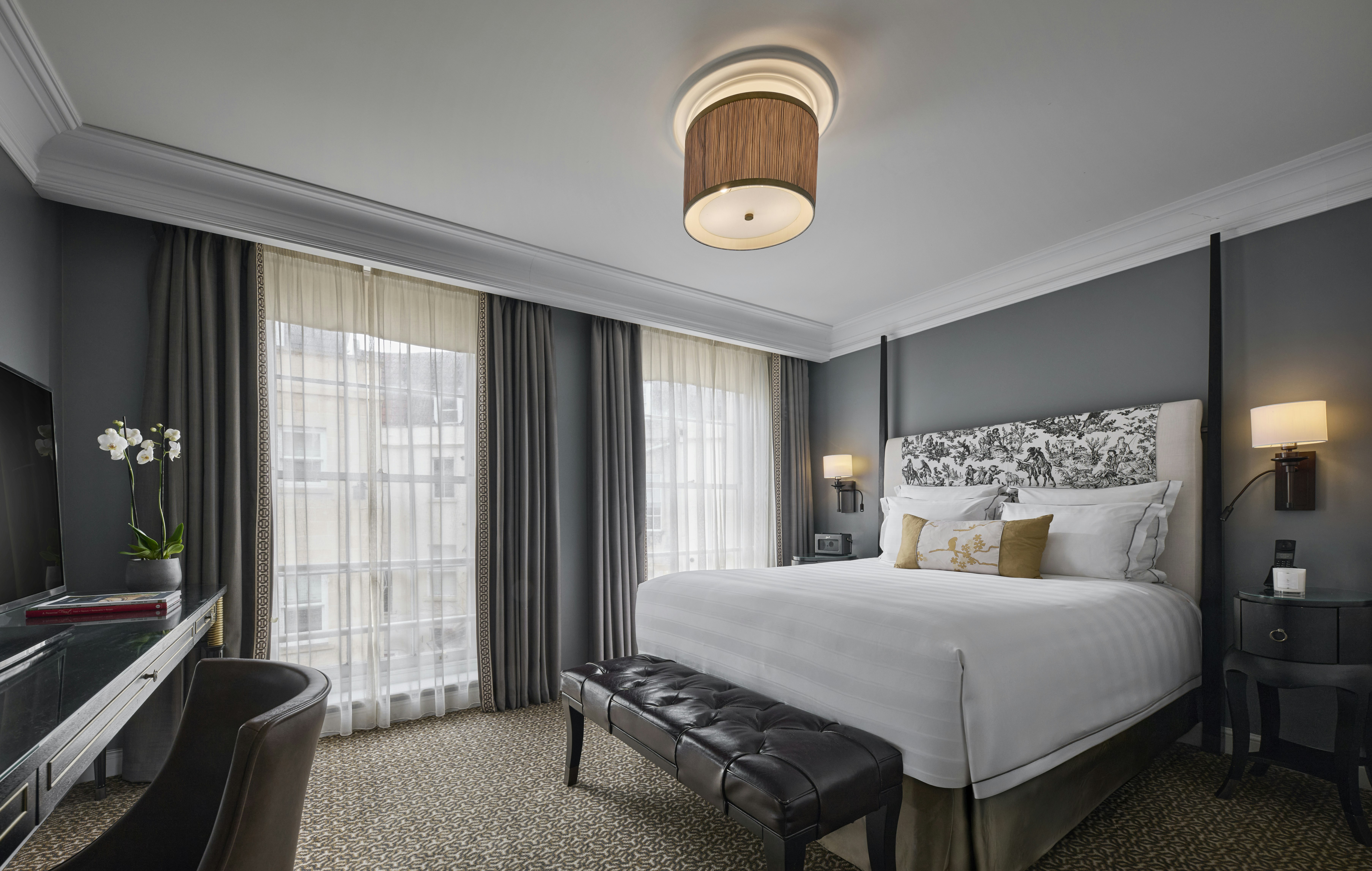 Deluxe Room - Bedroom