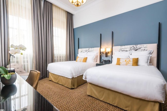 Executive Twin - Bedroom