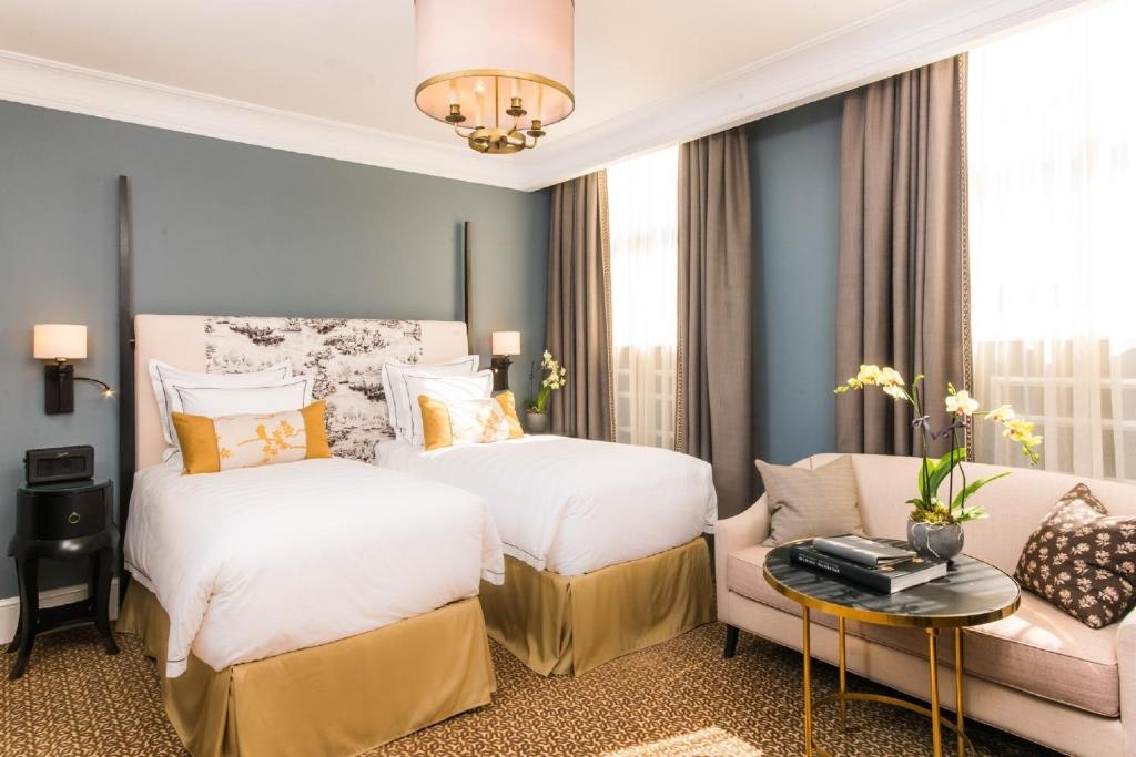 Executive Twin - Bedroom