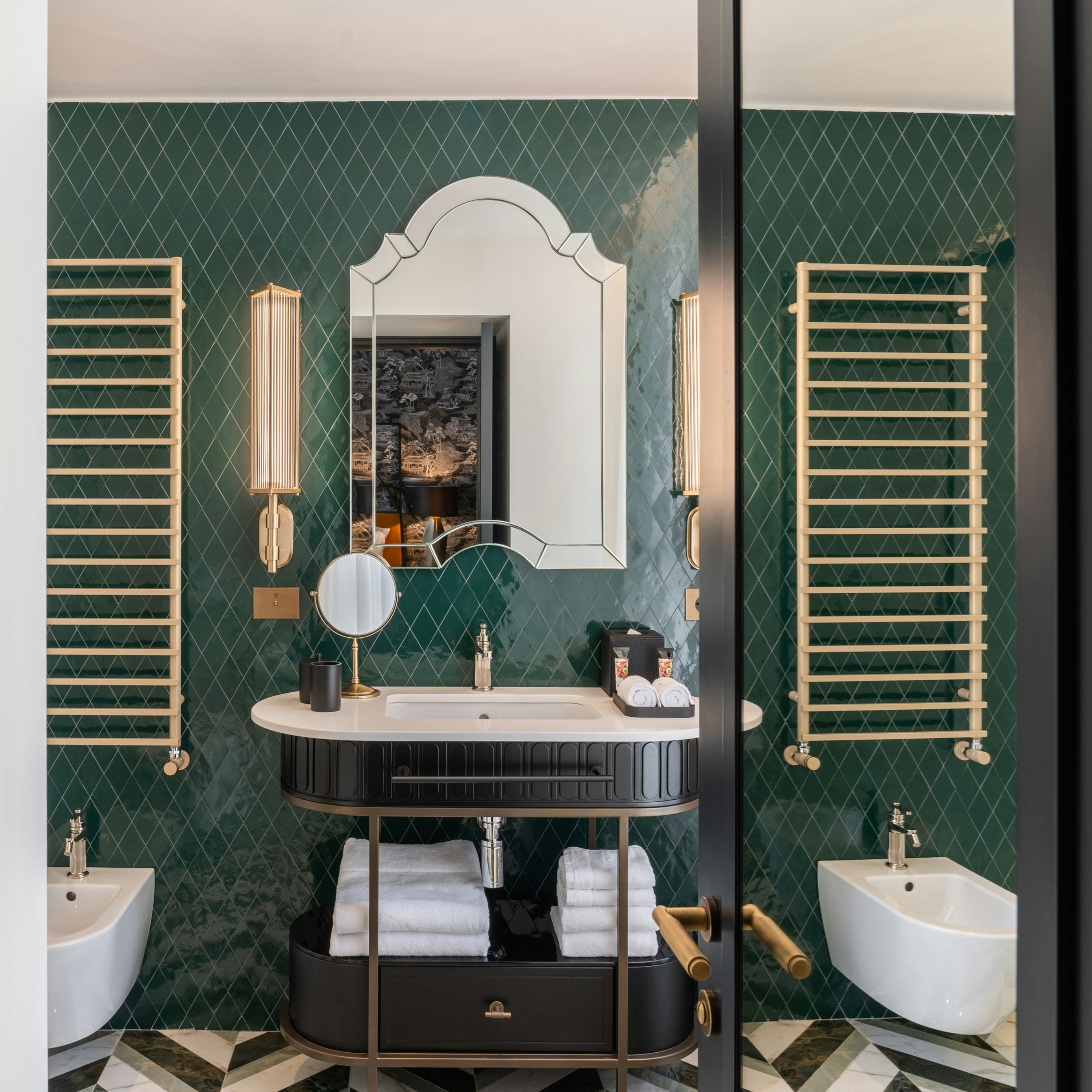 Junior Suite - Bathroom