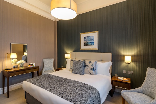 Deluxe Superior Room