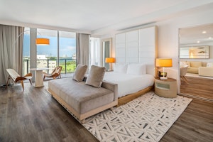 One Bedroom Suite King with Balcony - Bedroom