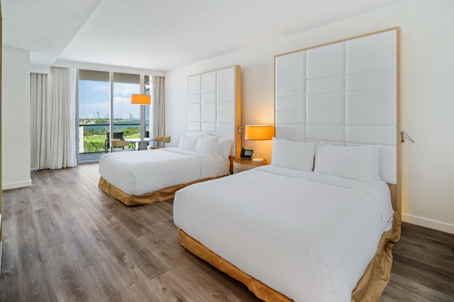 Three Bedroom Suite King with Balcony - Bedroom
