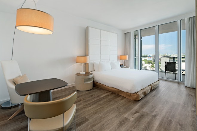 Three Bedroom Suite King with Balcony - Bedroom