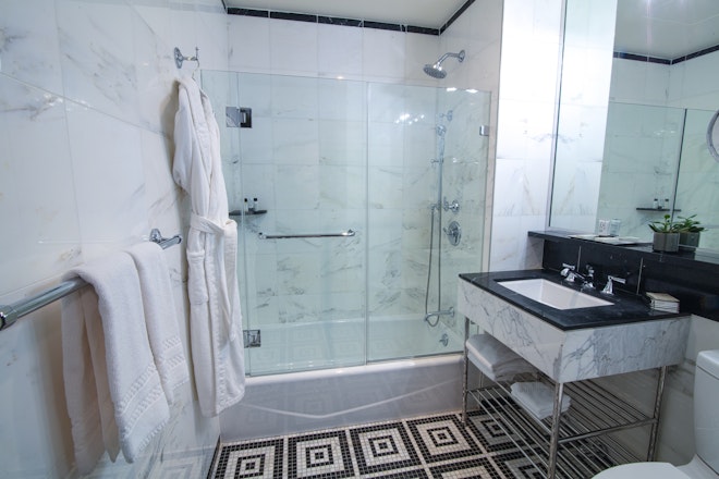 Executive Two-Bedroom Suite - Bathroom