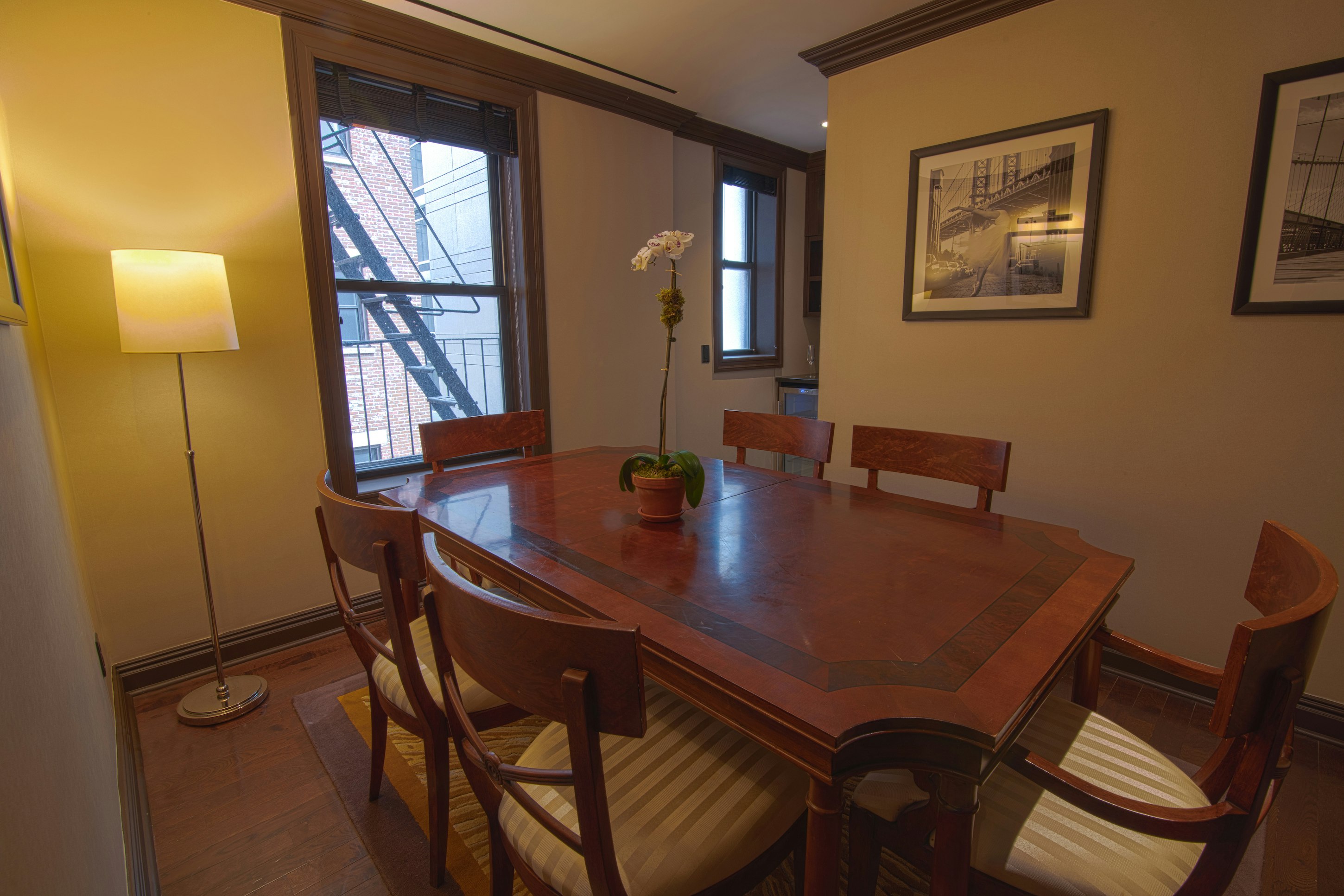 Iroquois Suite Dining