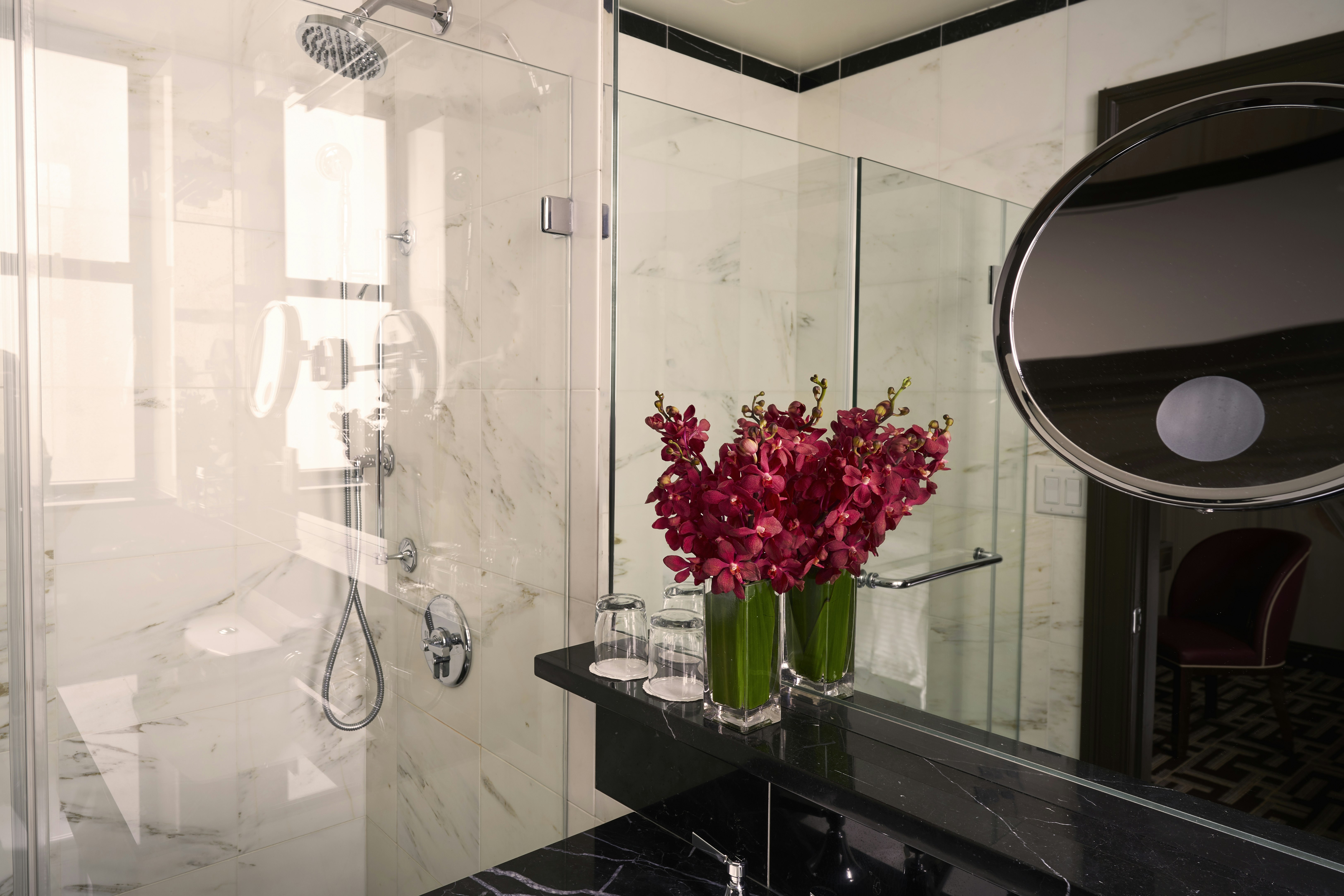 Superior Queen - Bathroom