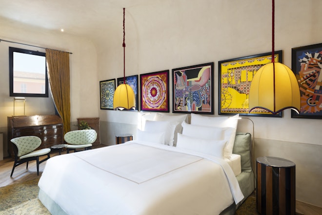 Deluxe Room - Bedroom