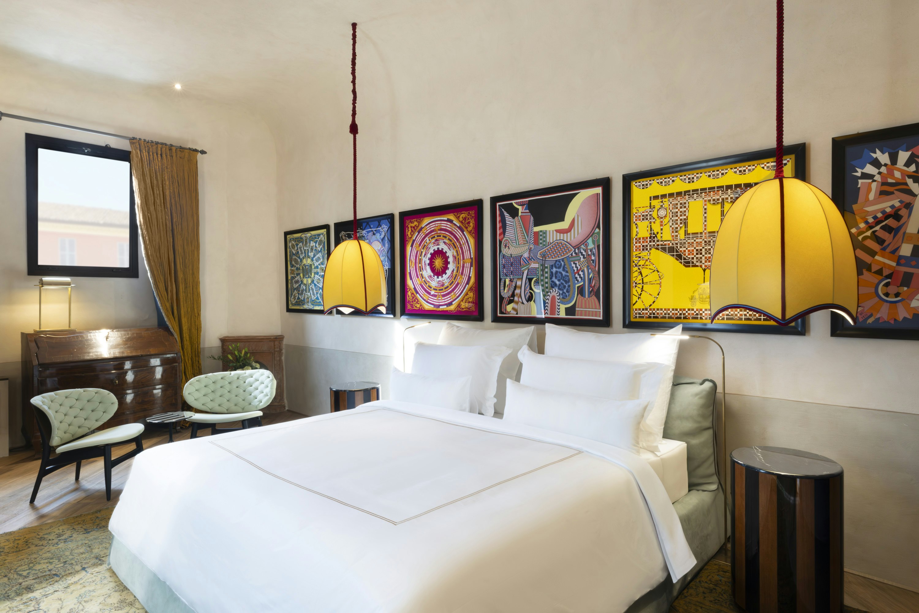 Deluxe Room - Bedroom