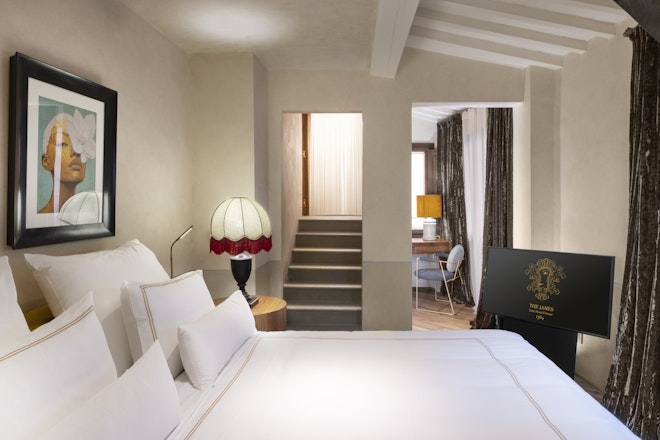 Master Suite - Bedroom