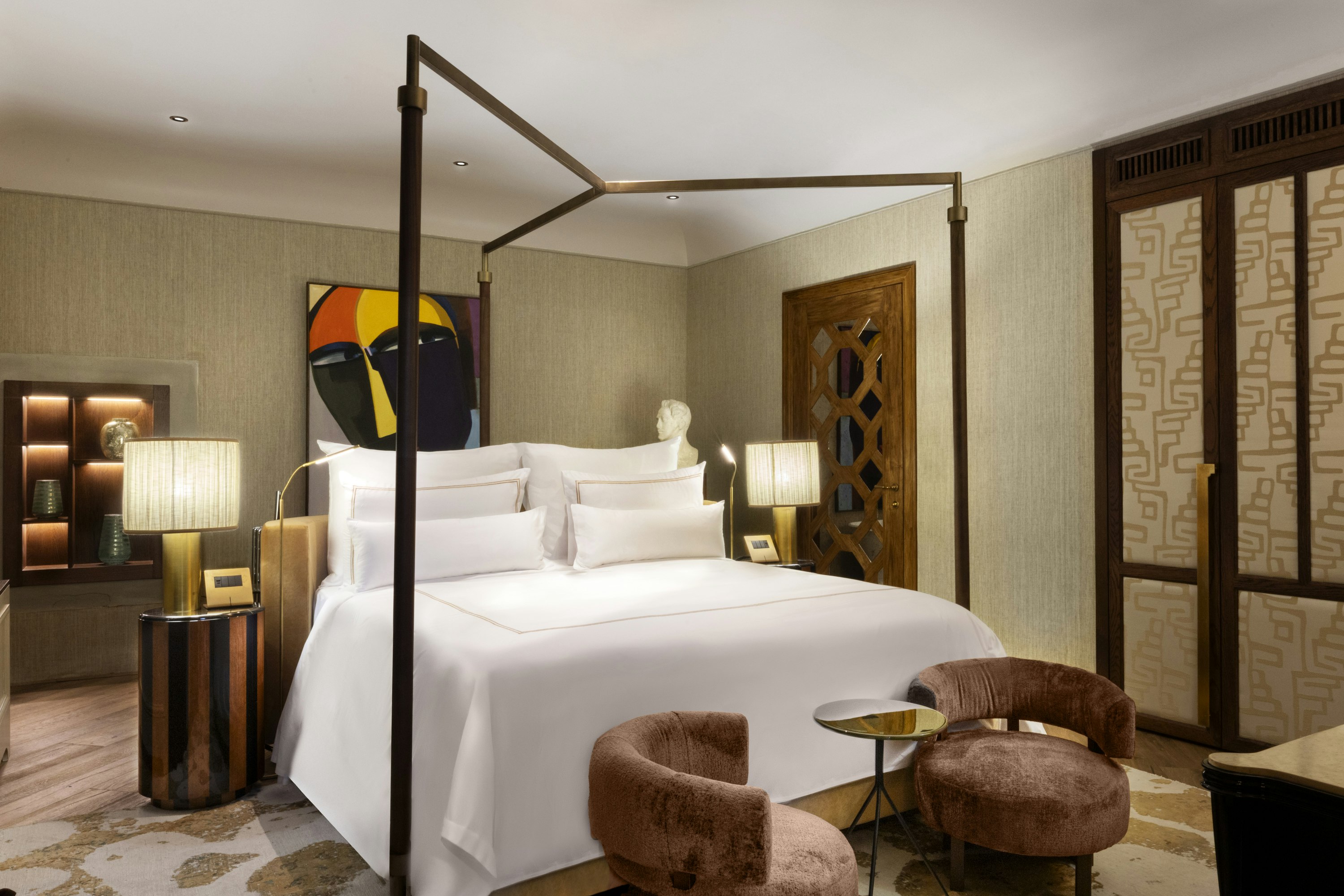 Court Suite - Bedroom