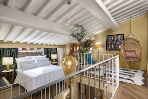 Suite - Bedroom