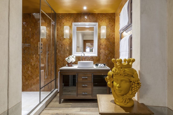 JC Suite - Bathroom