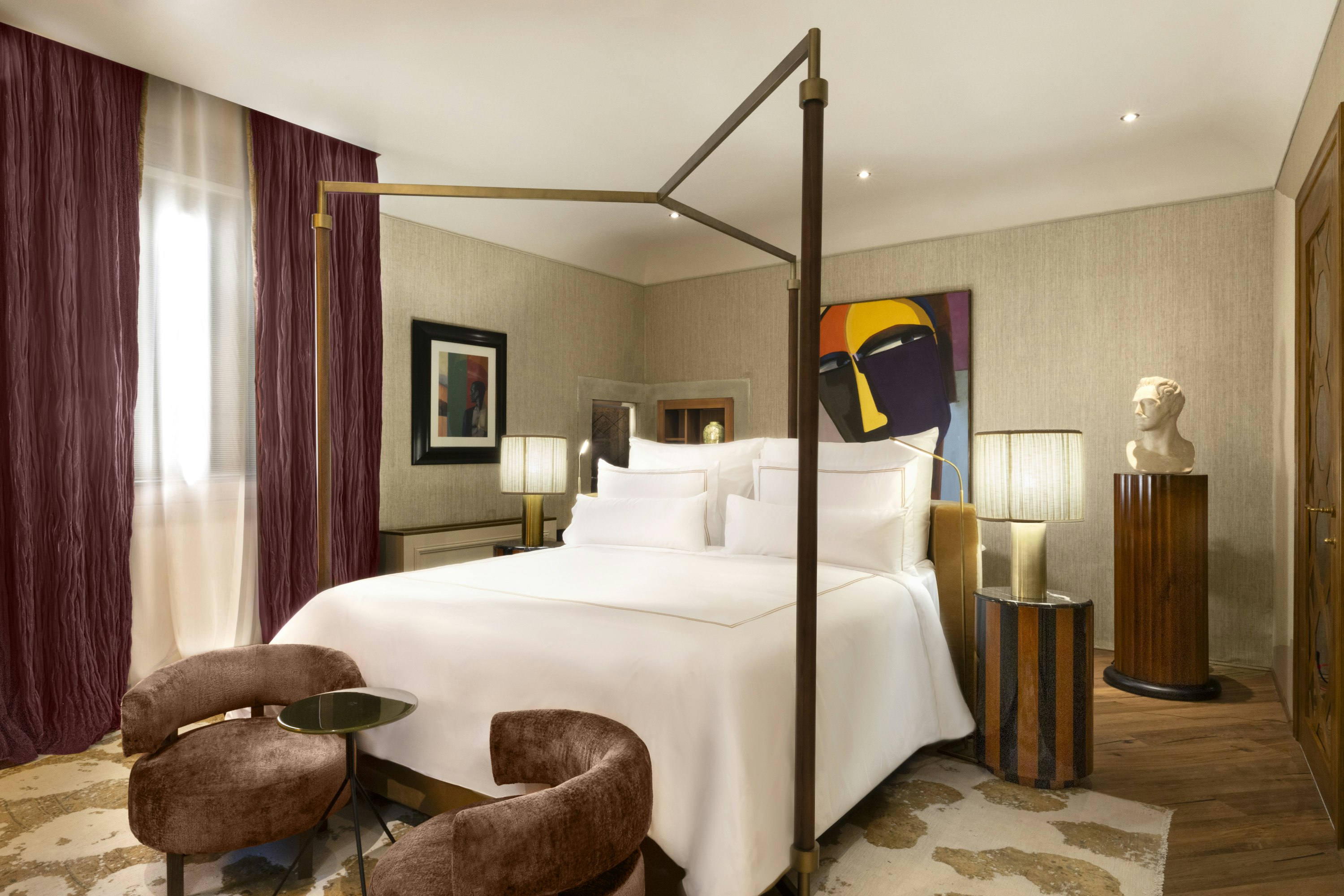 Court Suite - Bedroom