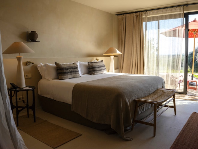 Deluxe Garden Suite - Bedroom