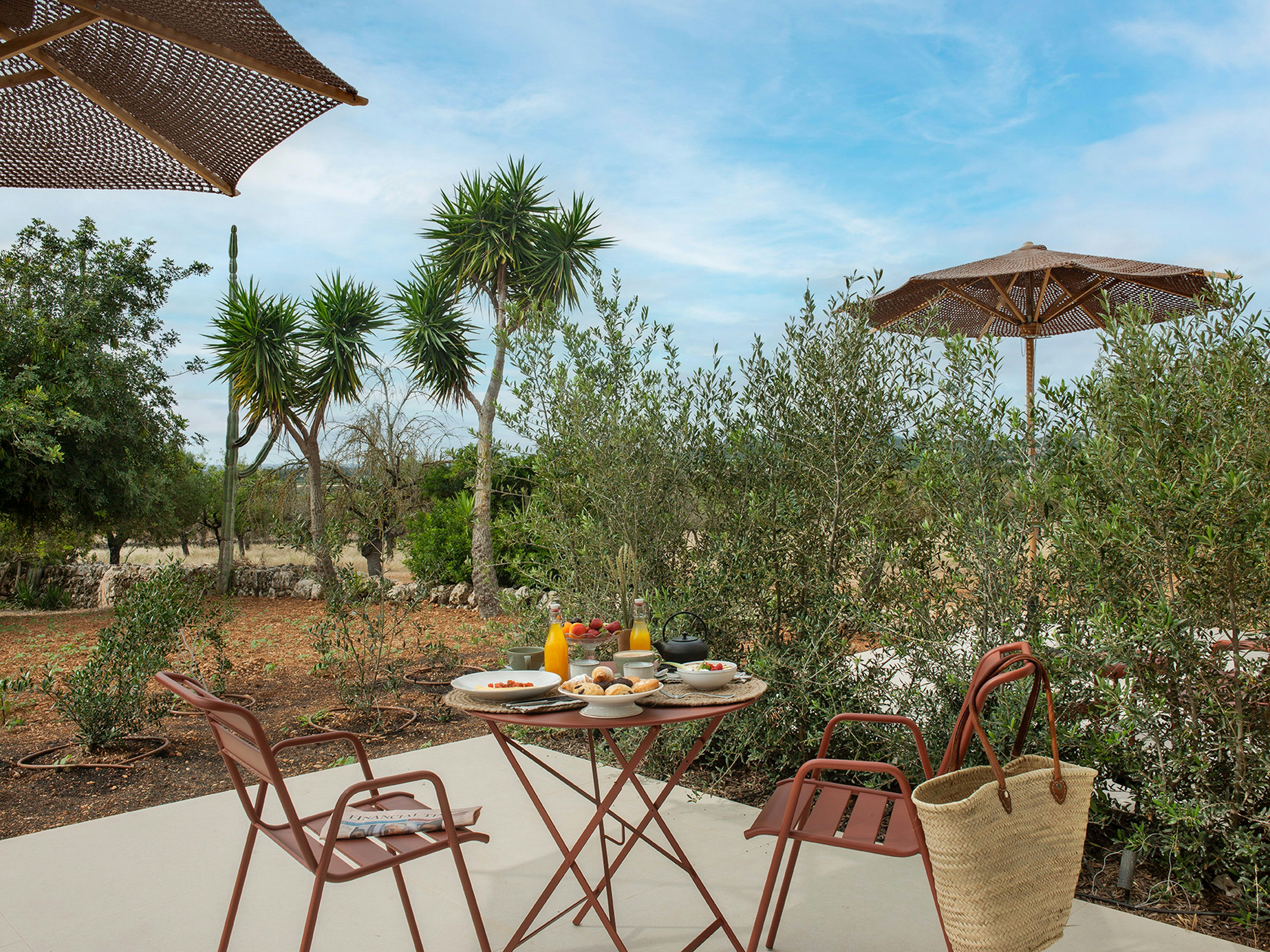 Deluxe Garden Suite - Patio