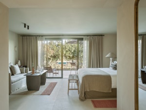 Master Garden Suite - Bedroom