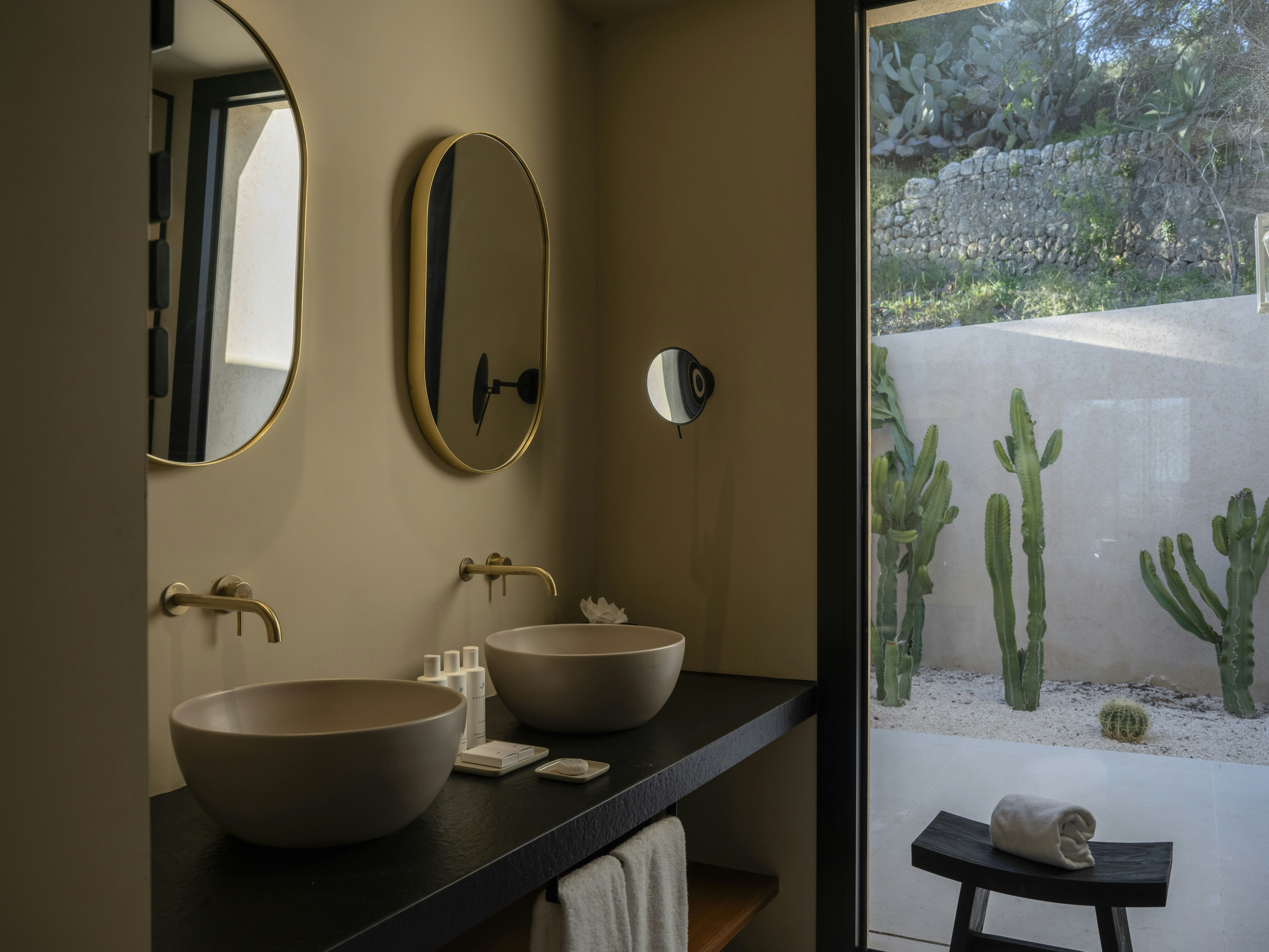 Superior Lodge Exterior Suite - Bathroom