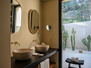 Superior Lodge Exterior Suite - Bathroom