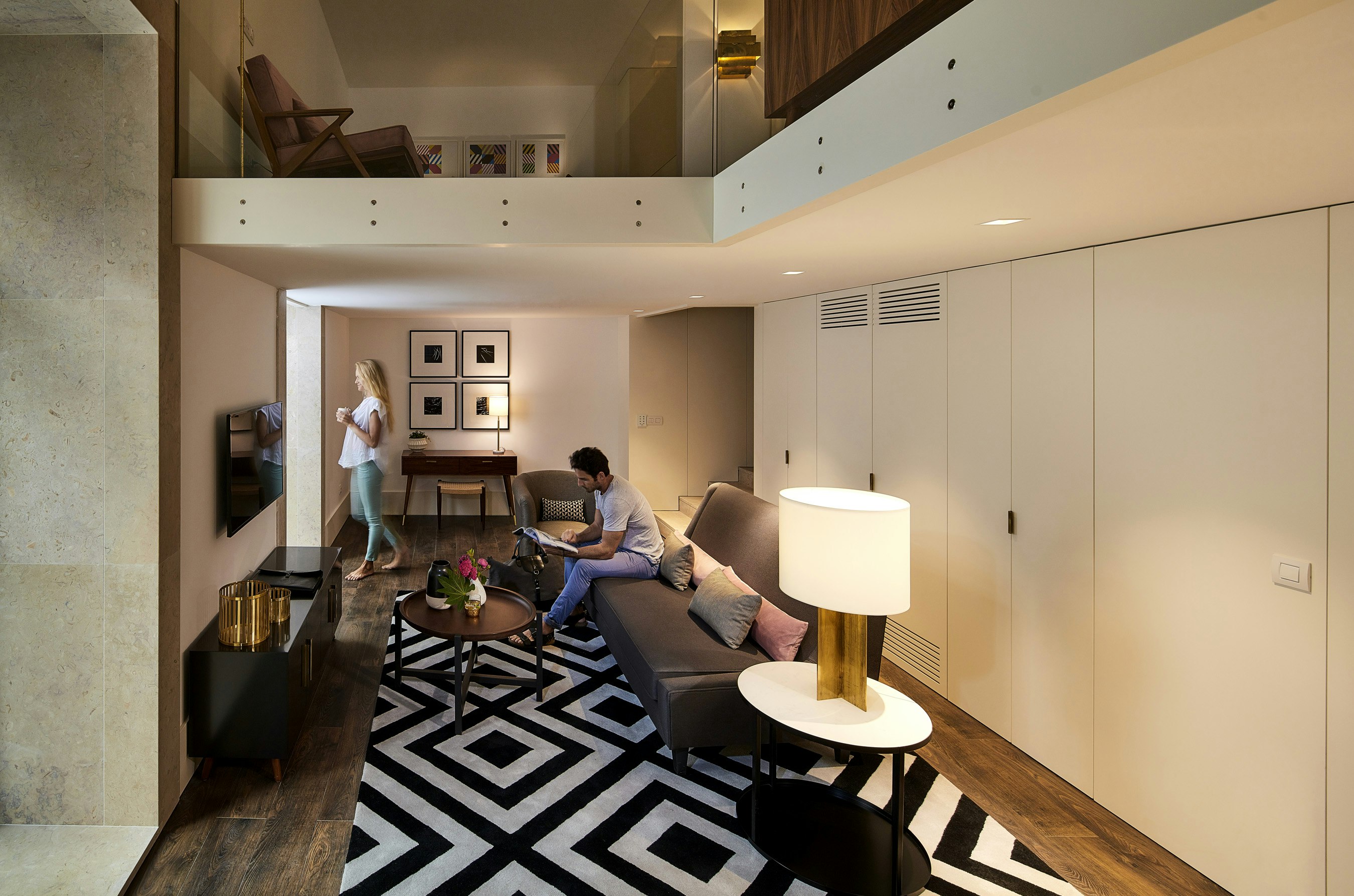 Bairro Alto Mezzanine - Living Area