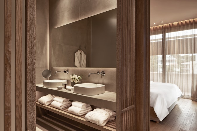 Premium Suite - Bathroom