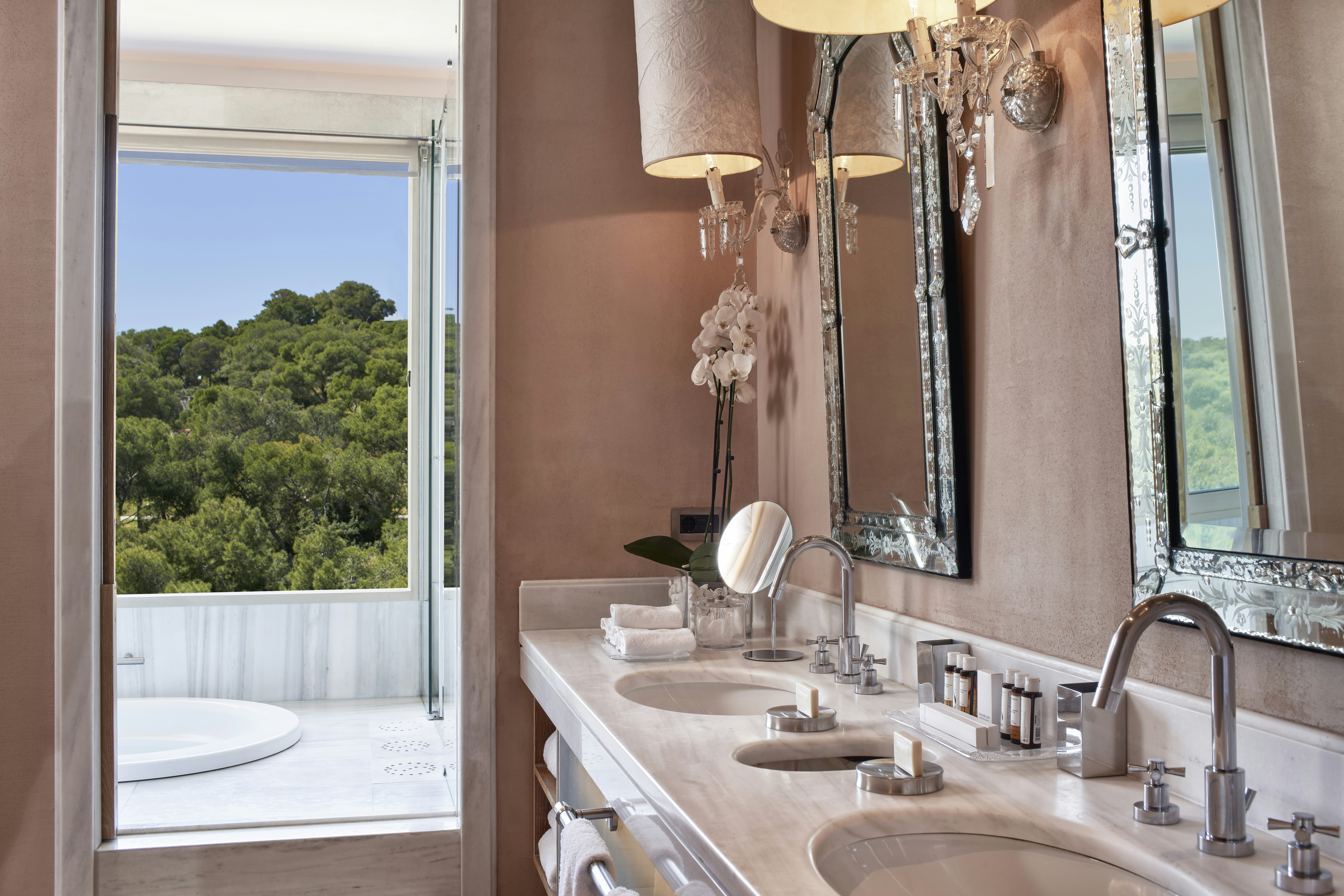 VIP Suite - Bathroom