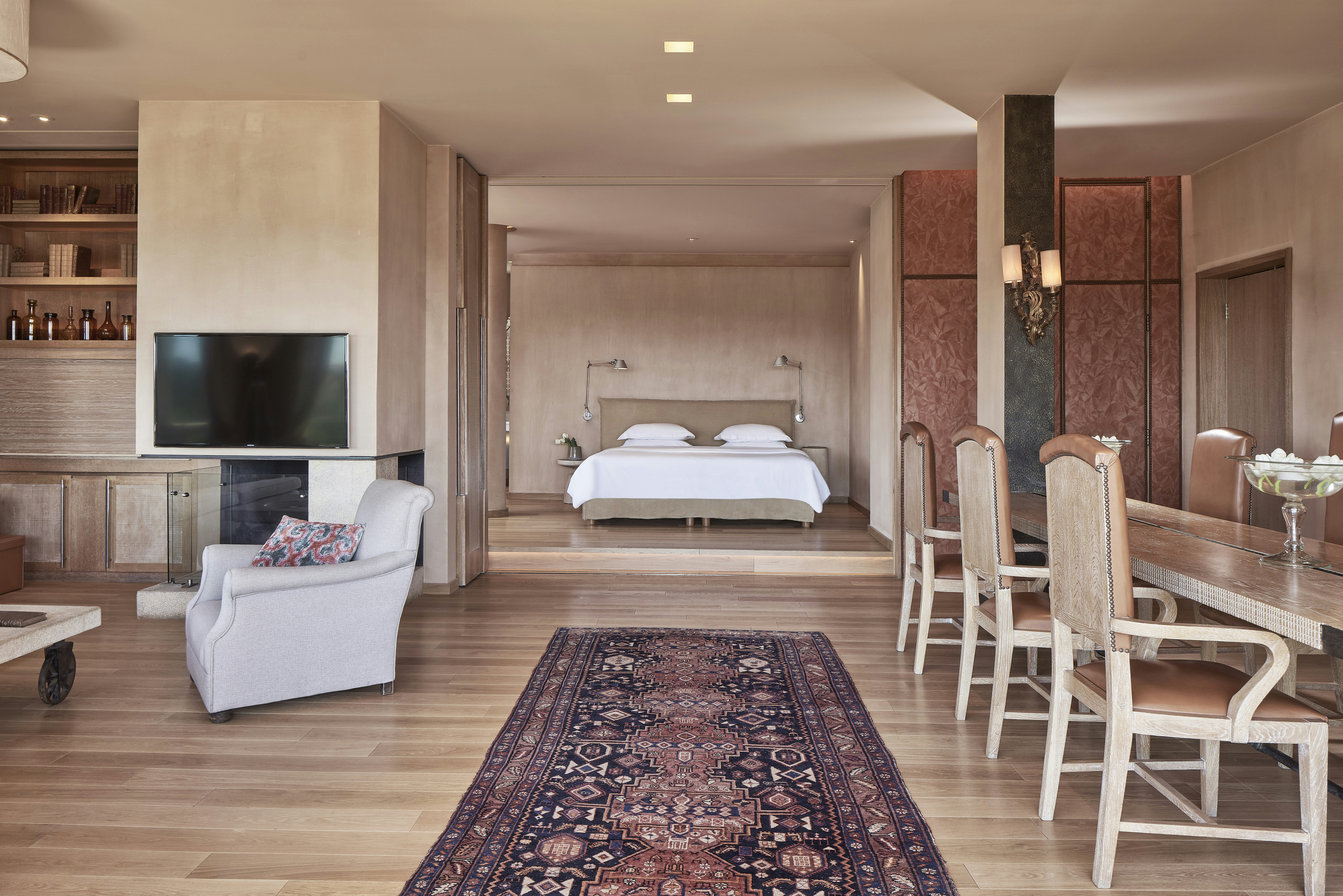 VIP Suite - Living & Dining Area