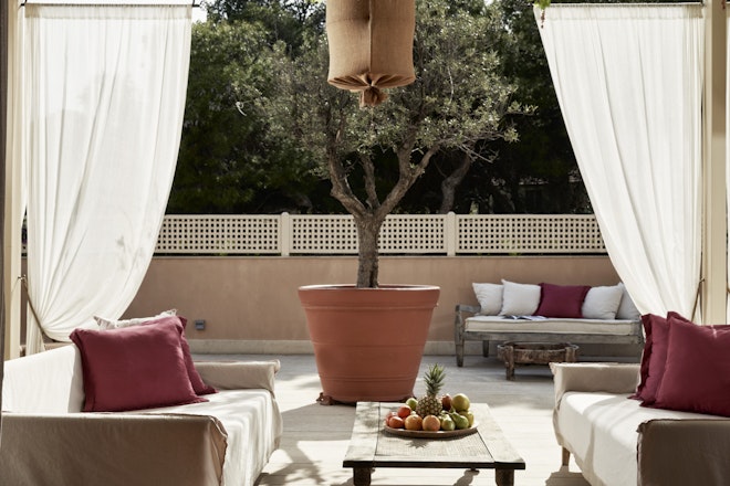 Grand Terrace Suite - Outdoor Living Area