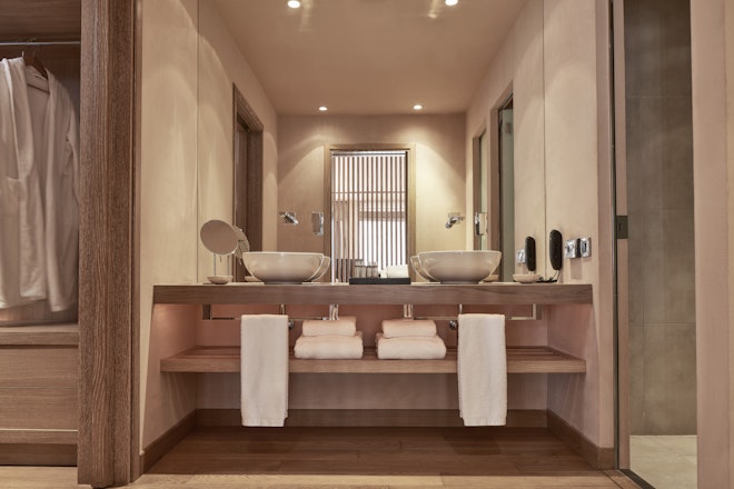 Grand Terrace Suite - Bathroom