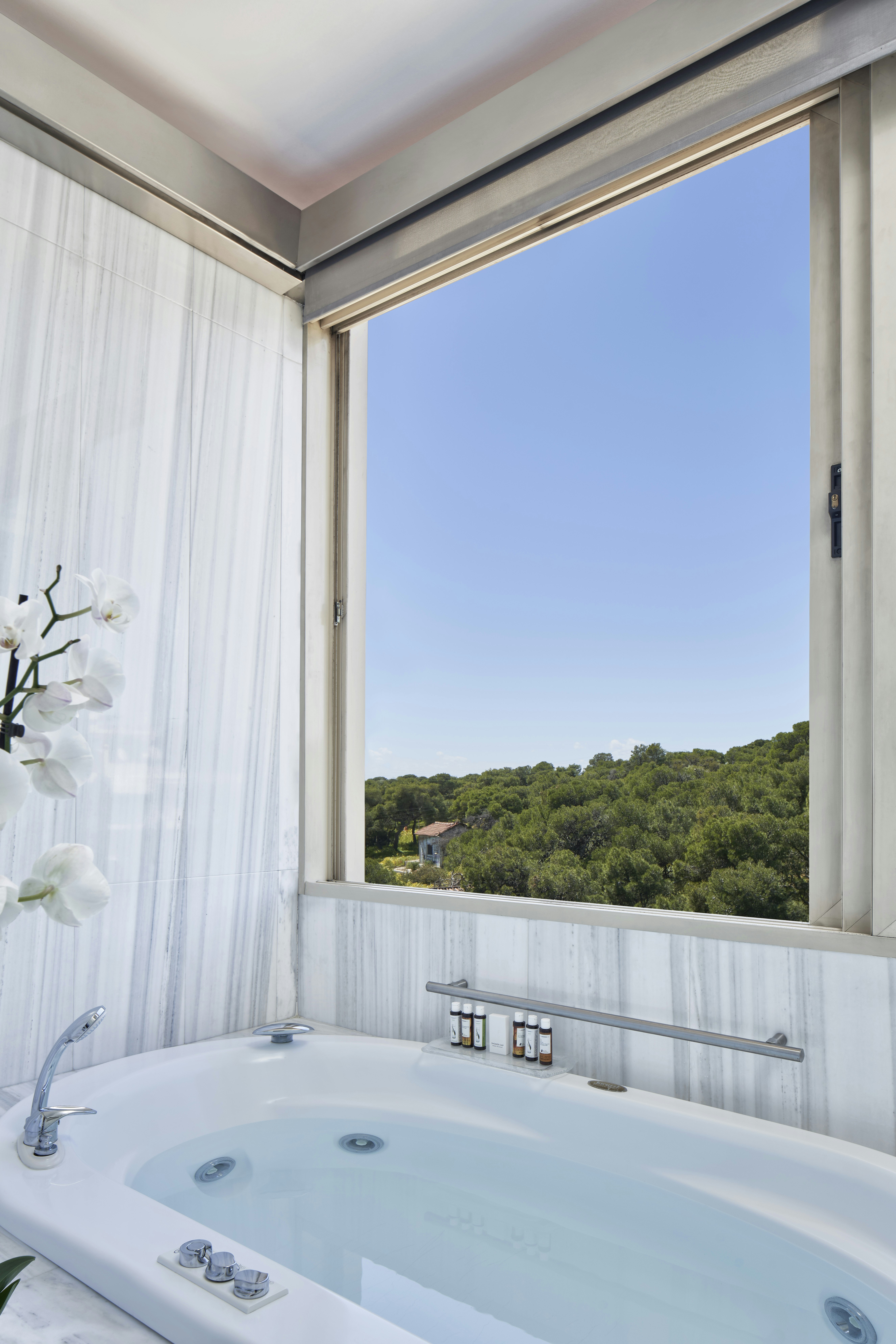 VIP Suite - Bathroom